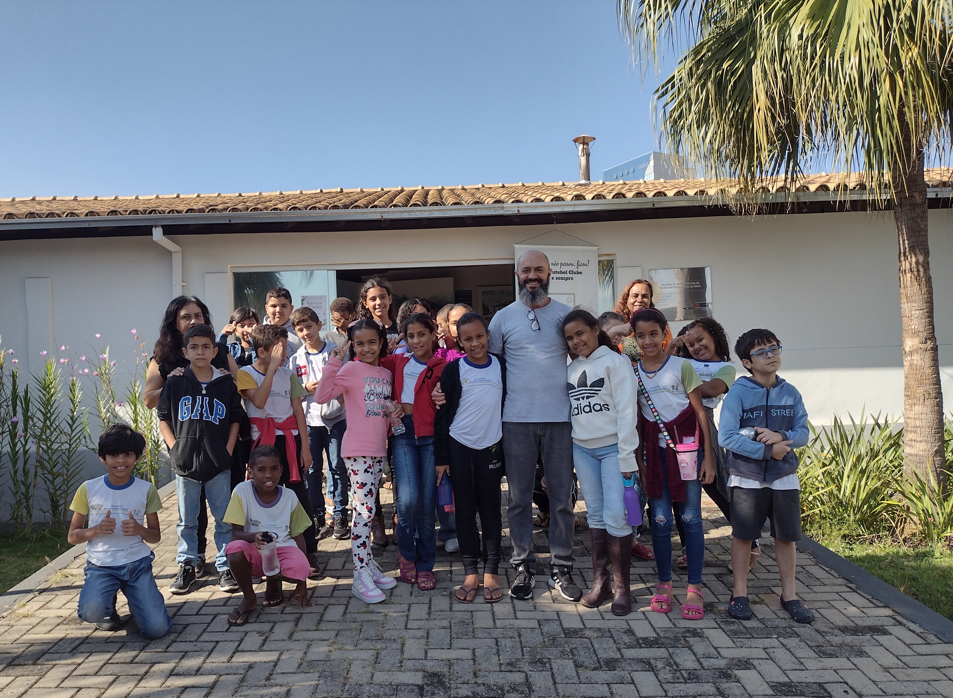 api-modulos/fotos/img/galeria_cat_culturais_493/493/12517/ESCOLA MUNICIPAL PROF . MÉRCIA MARIA DA SILVA CHAVES, PROF. ELOÁ, 11.05.2023 (14).jpg